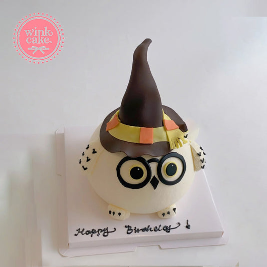 Bánh Halloween hình chim phù thủy