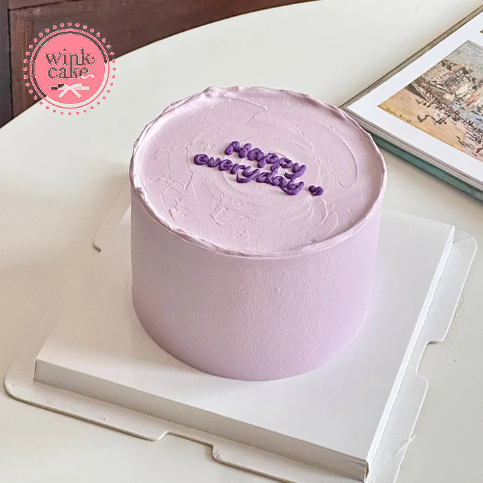 淡紫色生日蛋糕,简约风格
