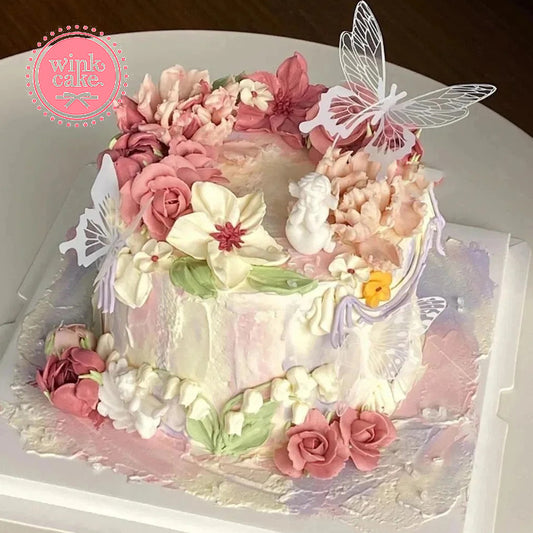 Bánh sinh nhật kem trang trí hoa màu hồng