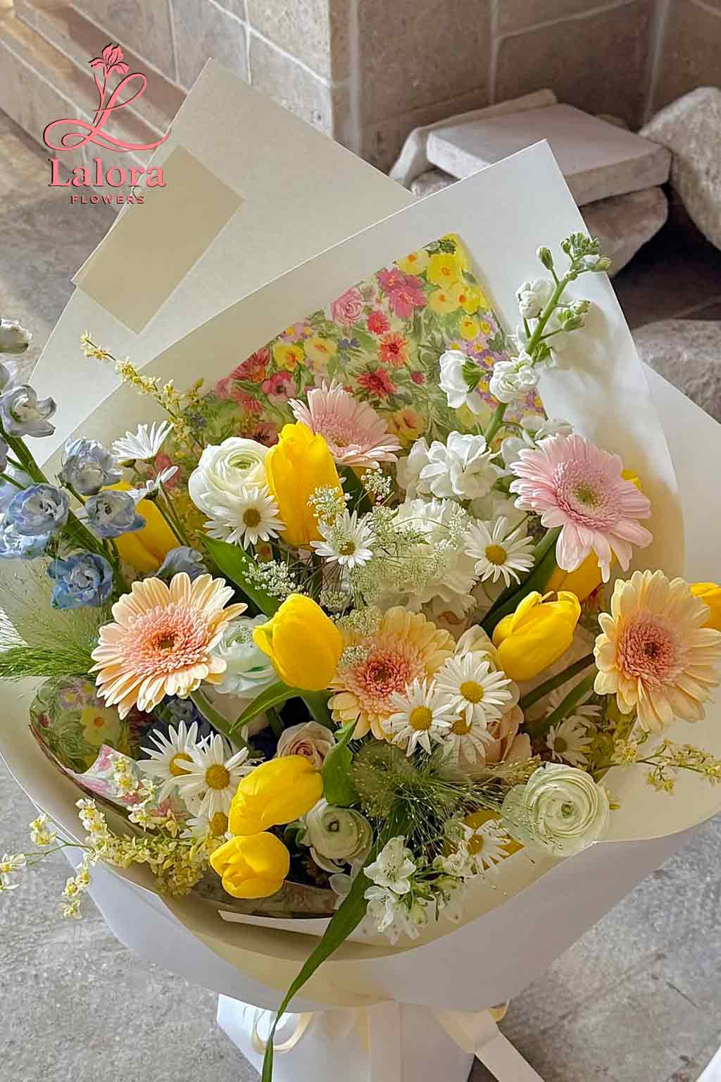 【 flower shop】橙色气球花束,胡志明市花店