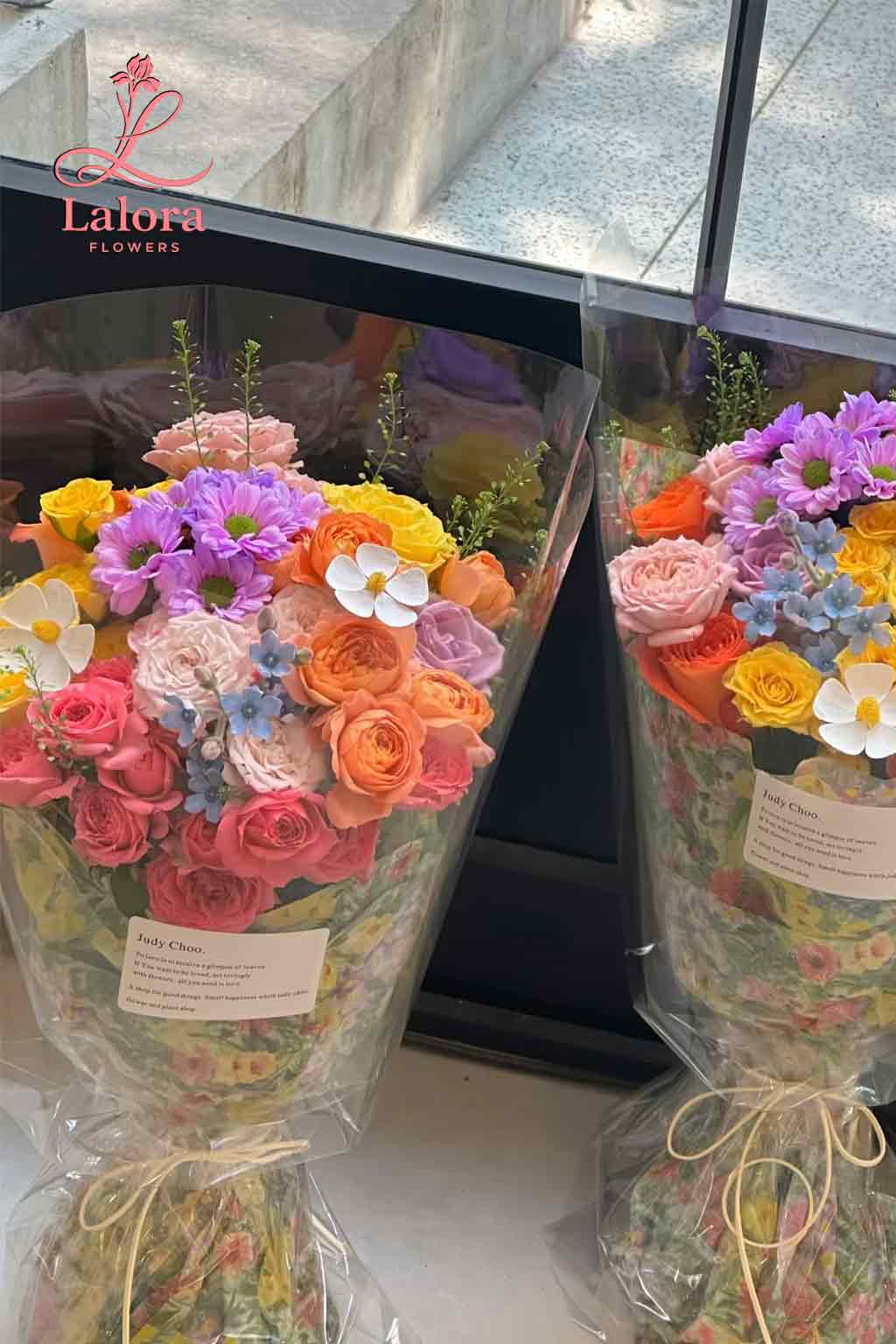 【 flower shop】百合花和喷泉草花束 - 胡志明市花店