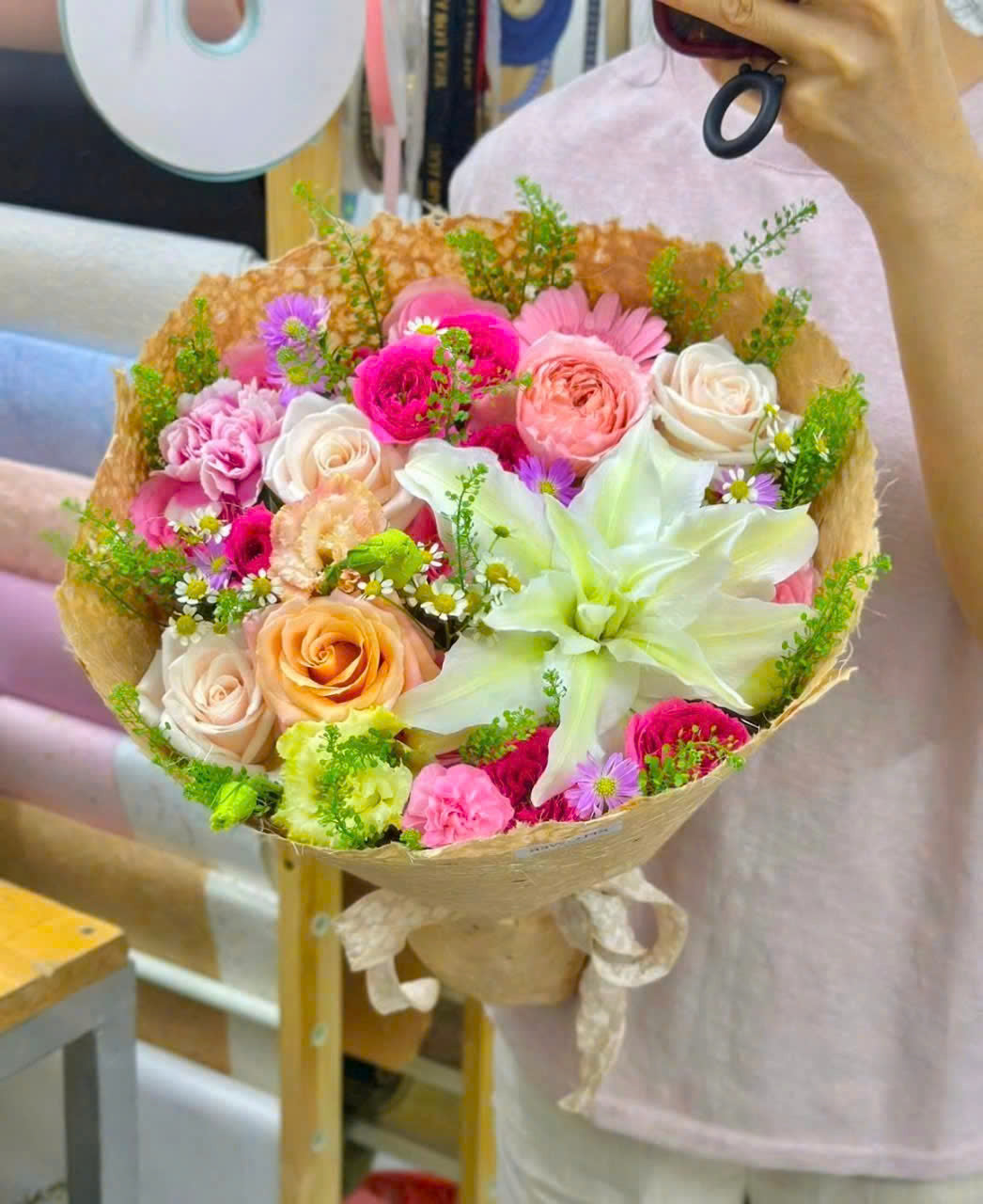 A stunning mixed flower bouquet, perfect as a gift for your wife, girlfriend, anniversary, or birthday.