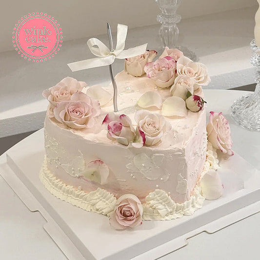粉色花朵装饰的爱心造型生日蛋糕预购免邮winkcake