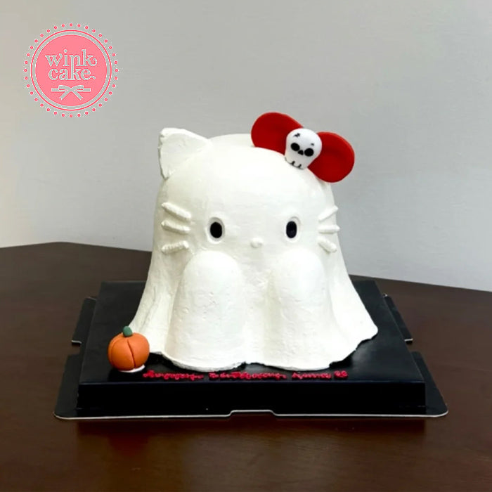 Bánh Halloween hình mèo con màu trắng