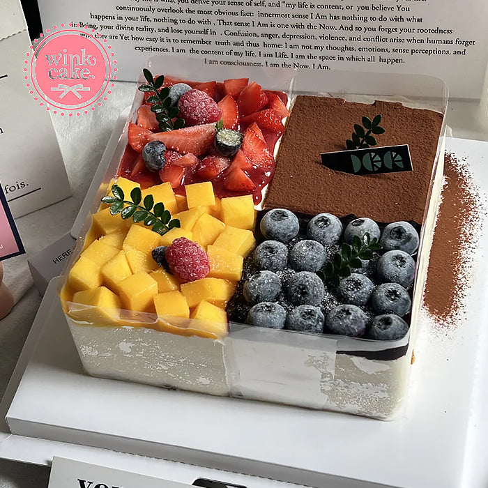 [Yêu cầu đặt chỗ trước một ngày] Bánh tiramisu đẹp mắt với bốn loại trái cây