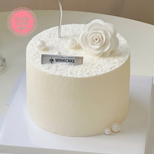 Bánh kem Bánh sinh nhật Tròn Kiểu đơn giản Hoa trắng đính ngọc