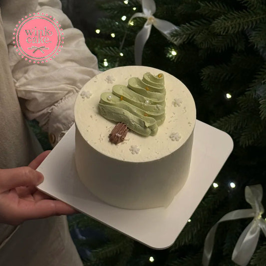圣诞节小清新简约大方绿色雪顶奶油生日蛋糕