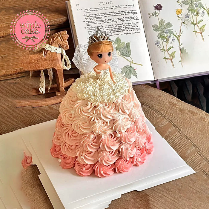 Hot Cream Cake, Birthday Cake for Little Girls, Princess in Pink Dress and Crown