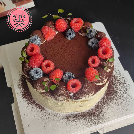 [Yêu cầu đặt chỗ trước một ngày] Tiramisu trang trí bằng quả mọng hoàn hảo cho bữa trà chiều