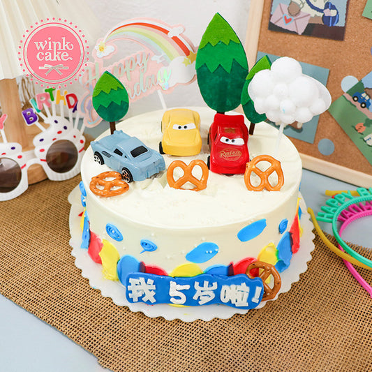 【快递】汽车造型蛋糕，创意生日蛋糕，适合小朋友，胡志明市免费配送
