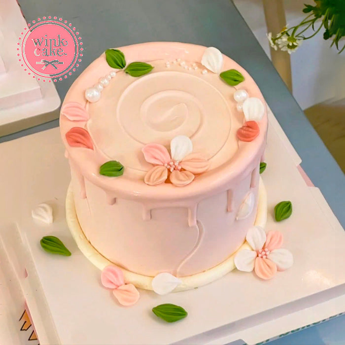 Bánh kem Bánh sinh nhật hoa kem quà tặng Ngày Quốc tế Phụ nữ