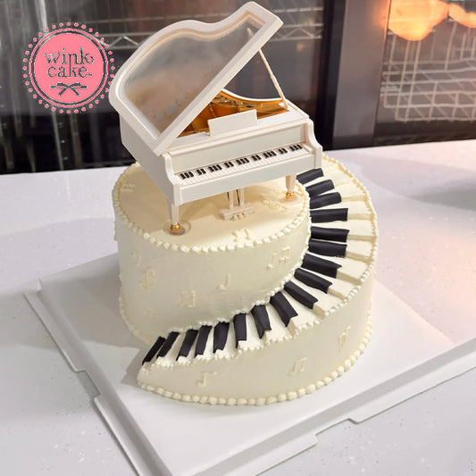 Bánh sinh nhật hình nhạc cụ piano 3D dành cho trẻ em