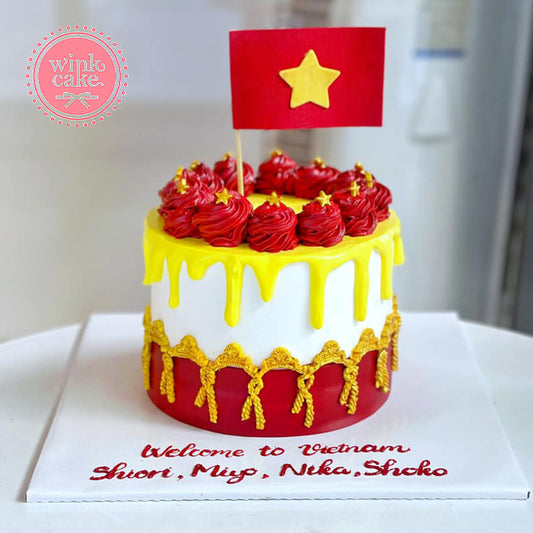Bánh kem tặng ngày Quốc khánh đỏ vàng