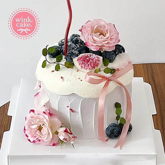 生日蛋糕、奶油蛋糕、鲜花、蓝莓、优雅