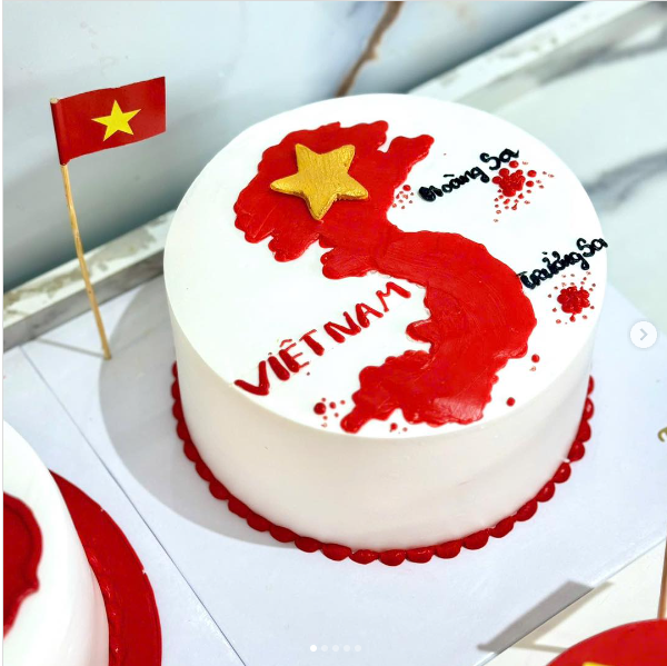 Bánh kem chủ đề Ngày Quốc khánh có hình bản đồ
