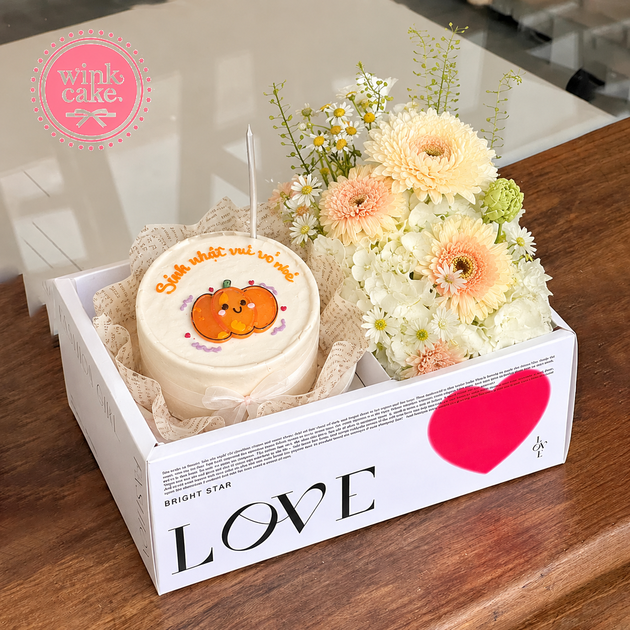 Hộp quà tặng Bánh kem Hoa tươi Tone Vàng Năng động