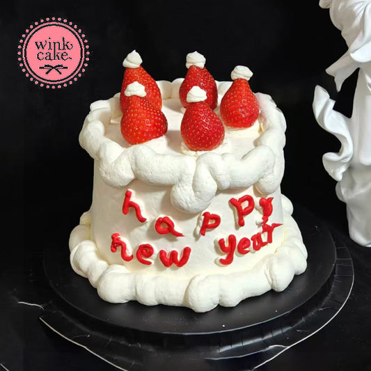 Bánh kem dâu tây cute cho dịp Năm mới 2026